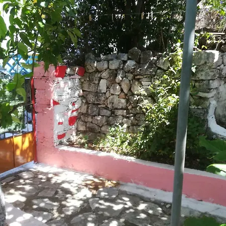 Apartment Lemon House Ferendinata